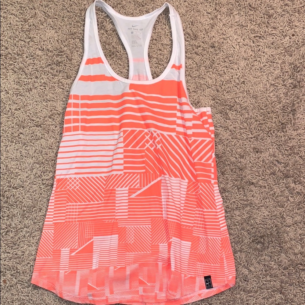 Nike coral athletic tank top